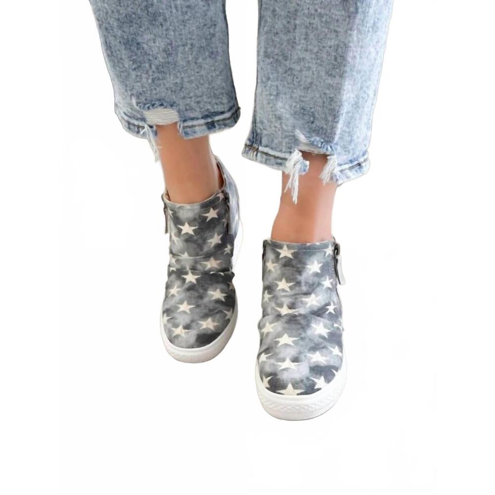 NEW NOT RATED women's denim starry wedge sneaker in cream/ beige / dark wash - Picture 2 of 3